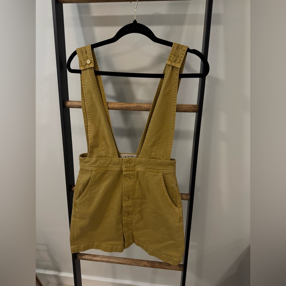 danielletomaszewski Tan and cream denim overall dress #overall #overalldress